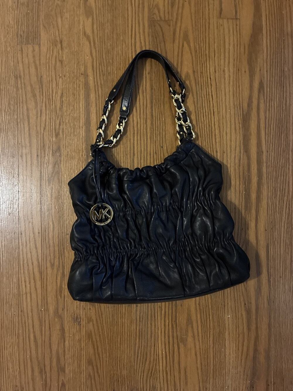 Michael Kors Shoulder Bag M Black Leather -tone Hardware Womens Ruched Charm